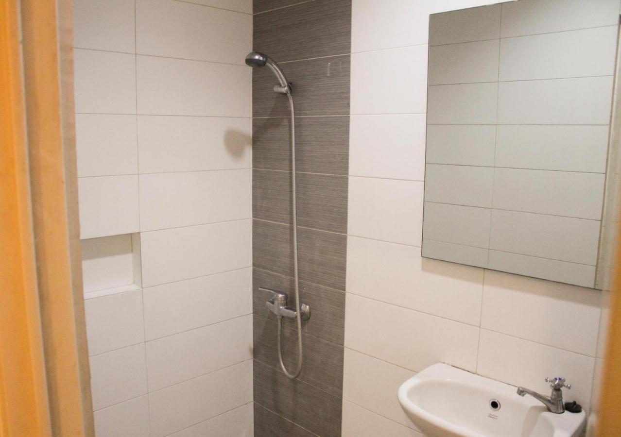Kanna Stay Surabaya Exteriör bild
